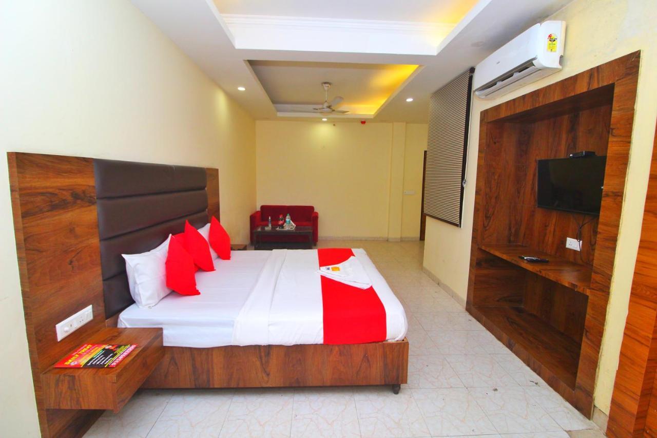 Hanuwant New Delhi